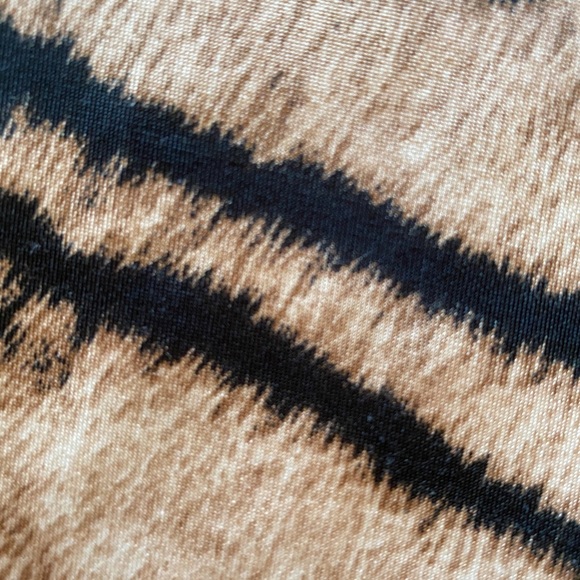 Dress - Picture 2 of 7